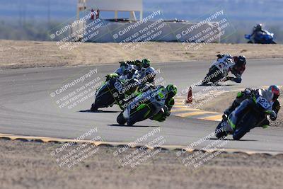 media/Dec-04-2022-CVMA (Sun) [[e38ca9e4fc]]/Race 9 Supersport Middleweight Shootout/